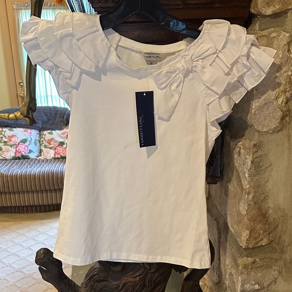 White Ruffled Sleeve Top kids size 10 brand new